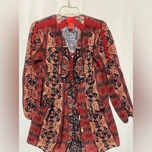 V CRISTINE BOHO STYLE TUNIC GEOMETRIC RED, SIZE S.